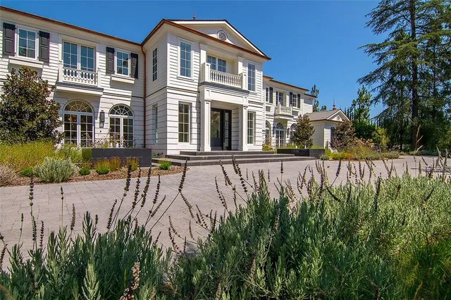a view of a entryway front of a house