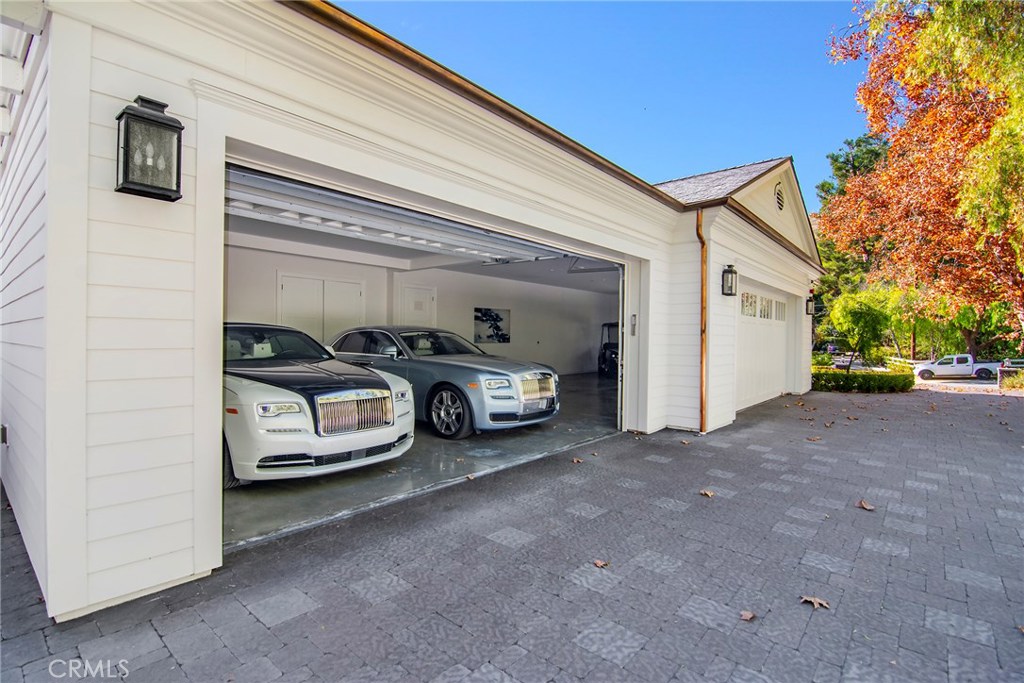 5546 Jed Smith Road Hidden Hills, CA 91302 - Photo 57 of 73 Garage Main House
