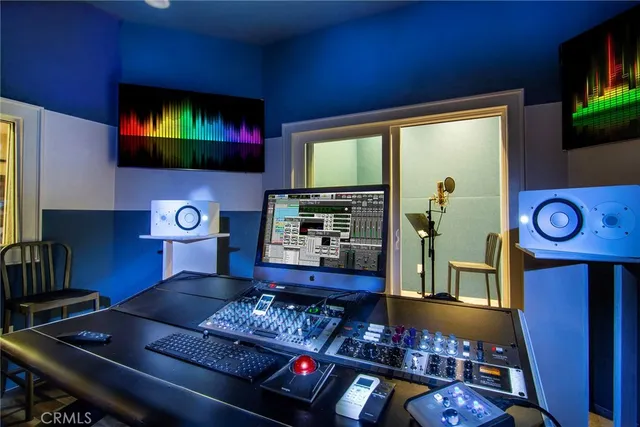 $22,995,000 | 5546 Jed Smith Road, Hidden Hills, CA 91302