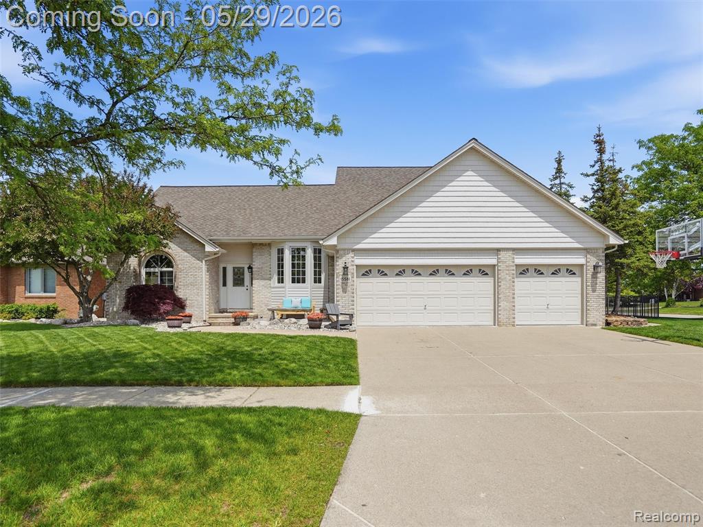 15581 Spiceway Fraser, MI 48026 - Photo 2 of 72