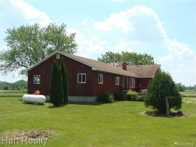 14118 North Vassar Road Millington, MI 48746 - Photo 2 of 11 DSC04551