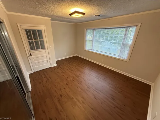 $925 | 105 Westgate Circle, Unit D, Winston-Salem, NC 27106