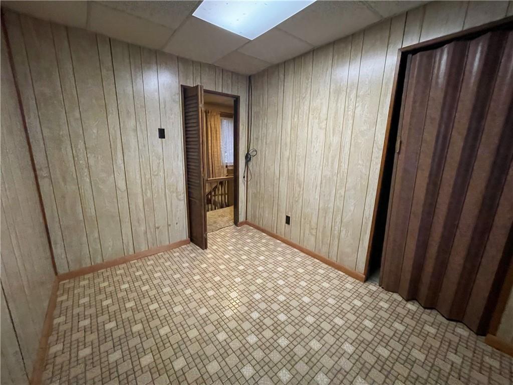 4551 Hollow Road New Castle, PA 16101 - Photo 17 of 21 a bedroom with a natural light