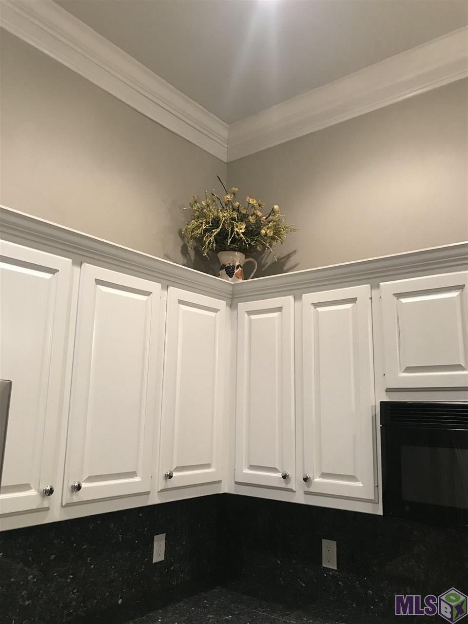 10142 Springvalley Avenue Baton Rouge, LA 70810 - Photo 5 of 39 Gallery Image 5
