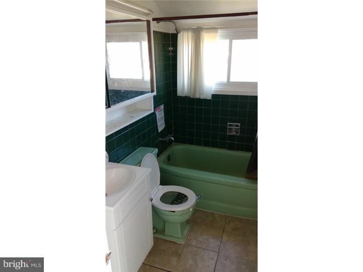 22 Queens Bridge Road Levittown, PA 19057 - Photo 2 of 14 Bathroom