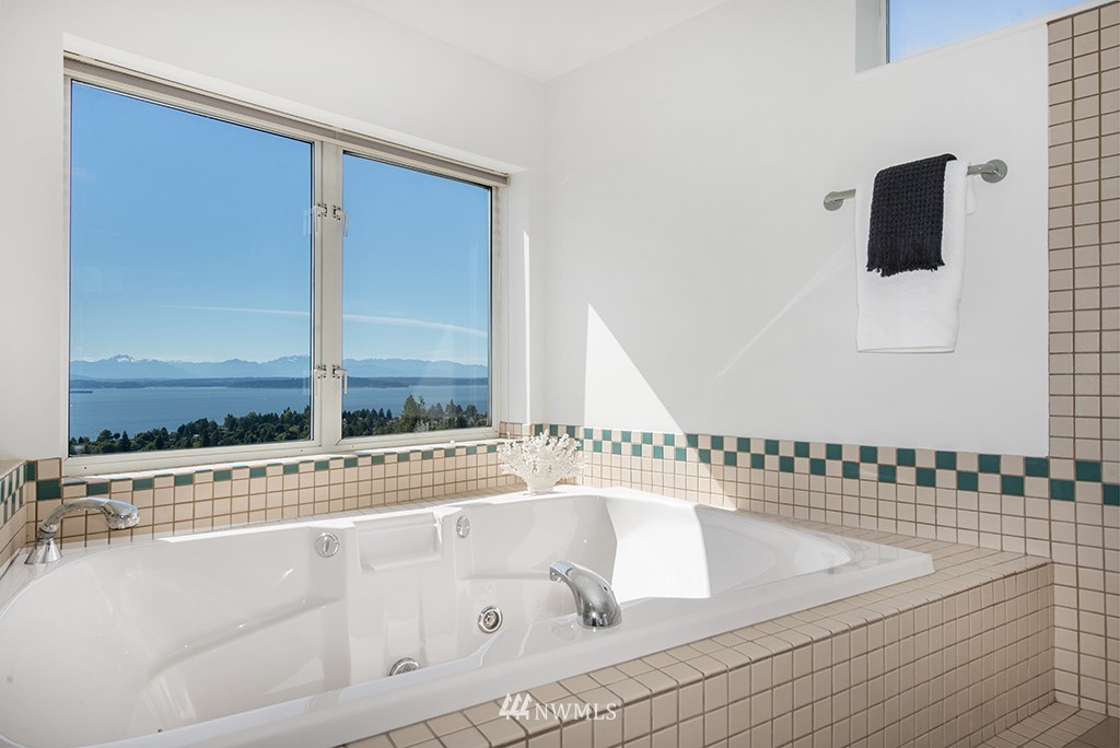 6761 38th Avenue Southwest Seattle, WA 98126 - Photo 23 of 40 Gallery Image 23
