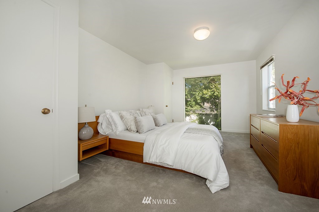 6761 38th Avenue Southwest Seattle, WA 98126 - Photo 26 of 40 Gallery Image 26