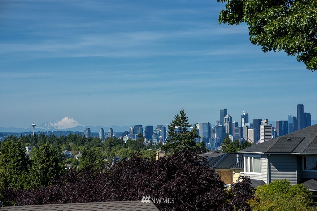6761 38th Avenue Southwest Seattle, WA 98126 - Photo 32 of 40 Gallery Image 32