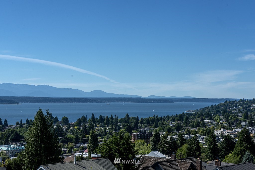 6761 38th Avenue Southwest Seattle, WA 98126 - Photo 34 of 40 Gallery Image 34