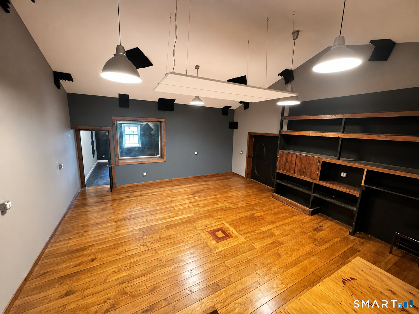 77 North High Street Clinton, CT 06413 - Photo 27 of 34