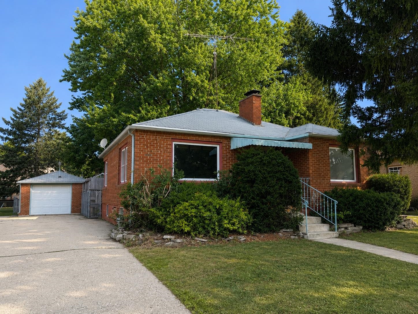 929 Center Street Delavan, WI 53115 - Photo 2 of 39 Gallery Image 2
