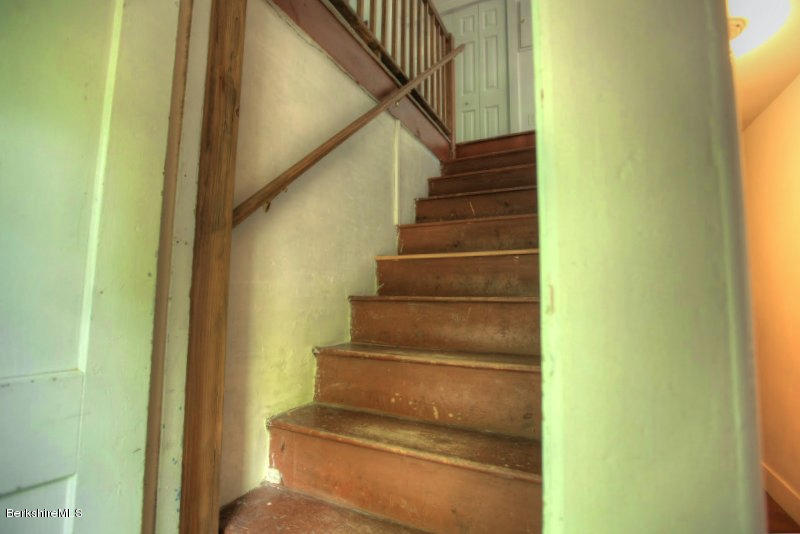 66 Fox Road Sandisfield, MA 01255 - Photo 39 of 54 a view of entryway