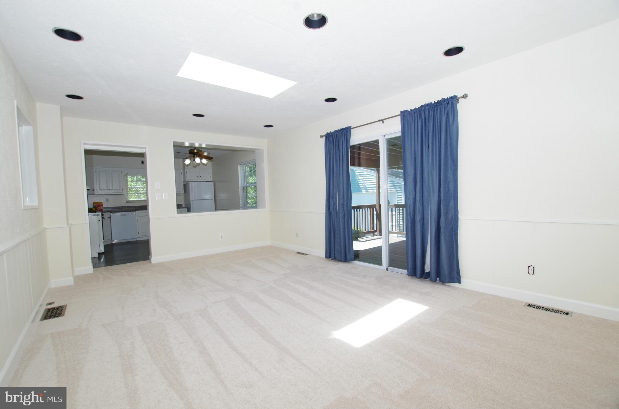 12624 Epping Road Silver Spring, MD 20906 - Photo 14 of 30 Family Room has Skylight and Recessed Lights