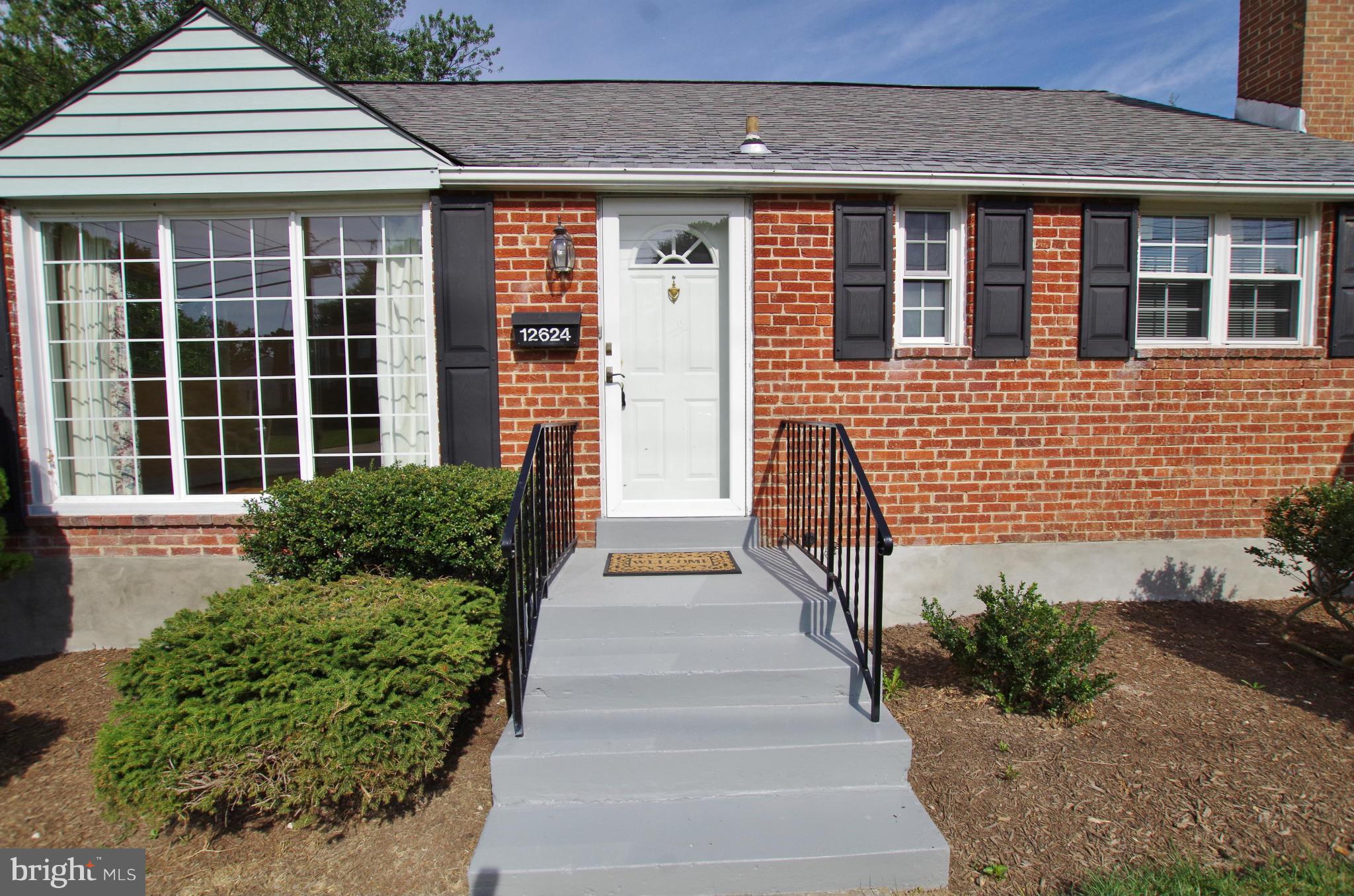 12624 Epping Road Silver Spring, MD 20906 - Photo 4 of 30 Welcoming Front Porch