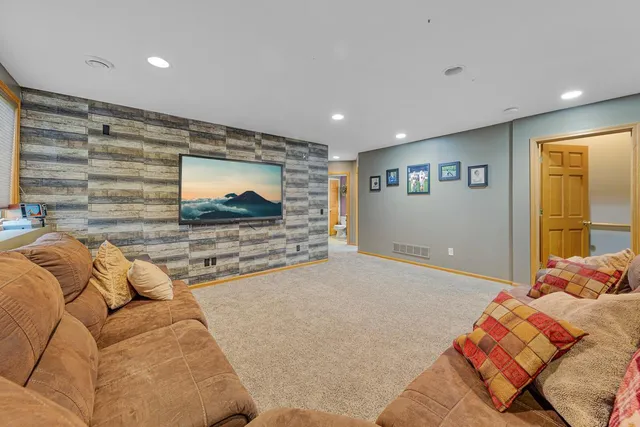 $449,900 | 29107 Danel Avenue, Randolph, MN 55065