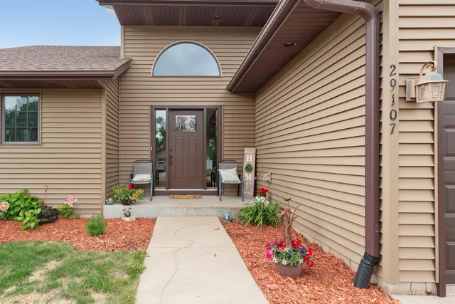 $449,900 | 29107 Danel Avenue, Randolph, MN 55065