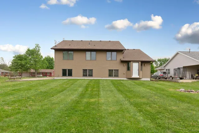 $449,900 | 29107 Danel Avenue, Randolph, MN 55065