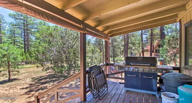 $479,900 | 3361 Whispering Pine Drive, Overgaard, AZ 85933