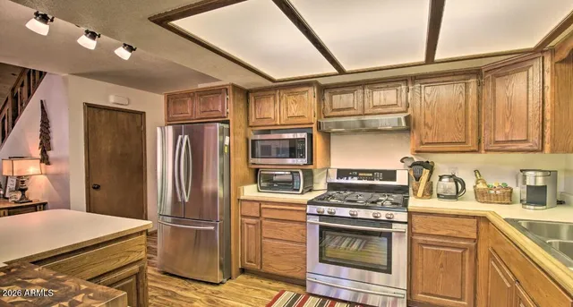 $479,900 | 3361 Whispering Pine Drive, Overgaard, AZ 85933