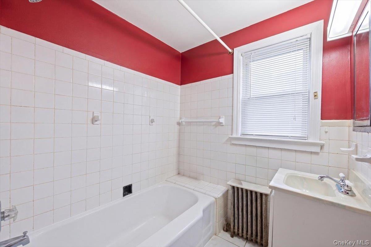 8 Geyser Place White Plains, NY 10607 - Photo 13 of 18