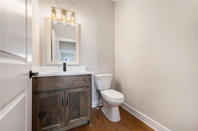 $530,000 | 10101 North Oakland Avenue, Kansas City, MO 64157