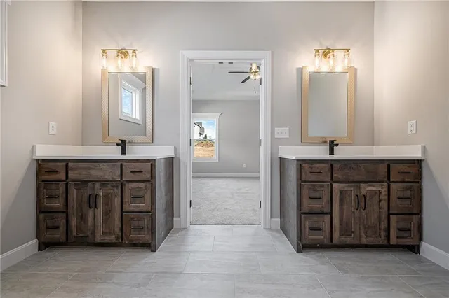 $530,000 | 10101 North Oakland Avenue, Kansas City, MO 64157