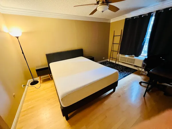 $2,150 | 801 South Plymouth Court, Unit 805, Chicago, IL 60605