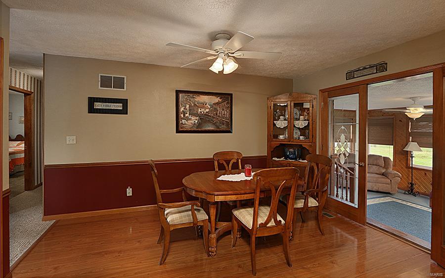7429 Munich Road Bartelso, IL 62218 - Photo 13 of 52