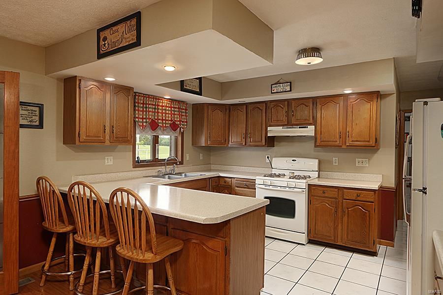 7429 Munich Road Bartelso, IL 62218 - Photo 14 of 52