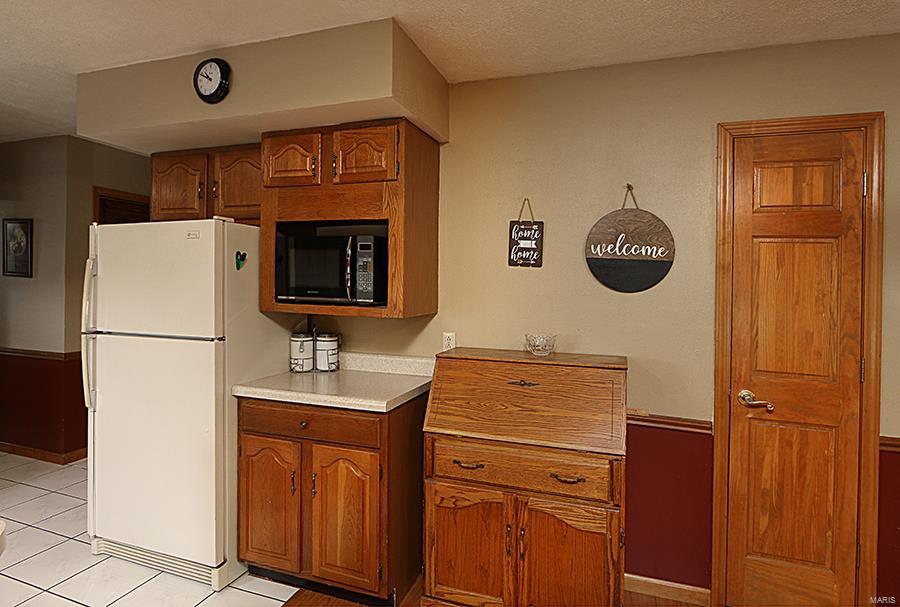 7429 Munich Road Bartelso, IL 62218 - Photo 18 of 52