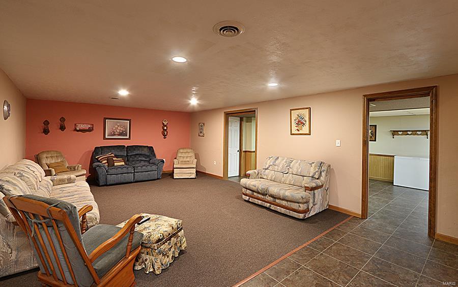 7429 Munich Road Bartelso, IL 62218 - Photo 34 of 52