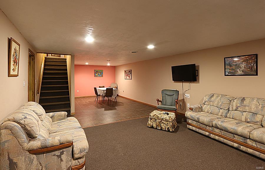 7429 Munich Road Bartelso, IL 62218 - Photo 37 of 52