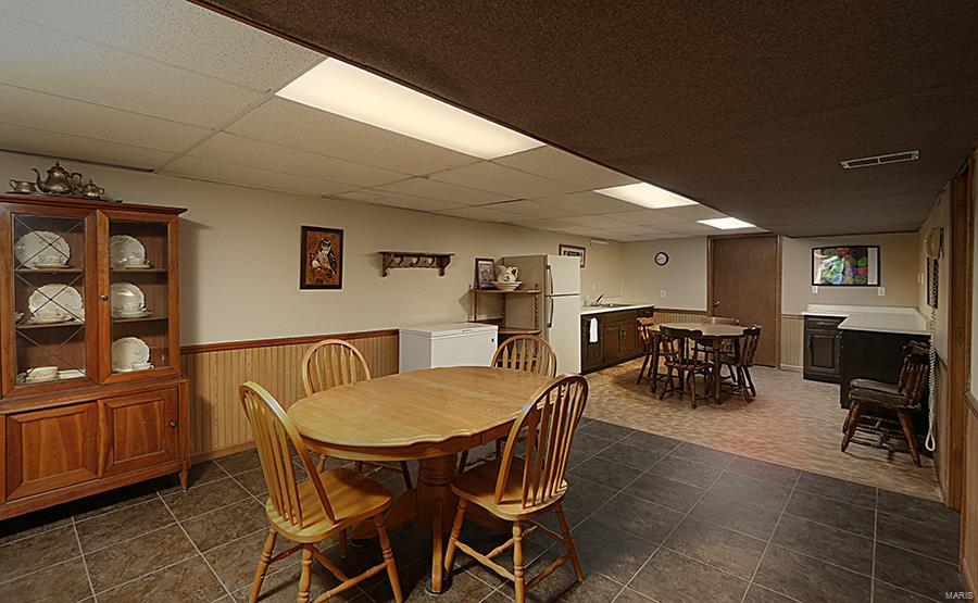 7429 Munich Road Bartelso, IL 62218 - Photo 38 of 52