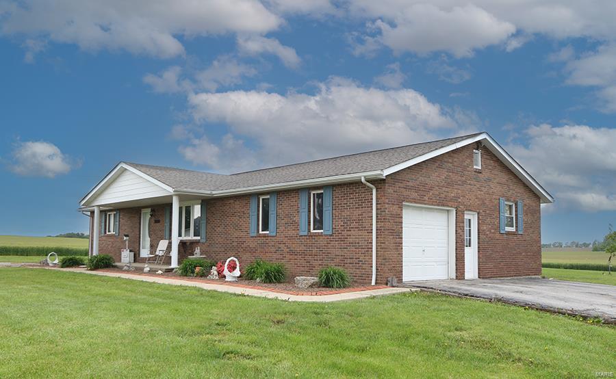 7429 Munich Road Bartelso, IL 62218 - Photo 4 of 52