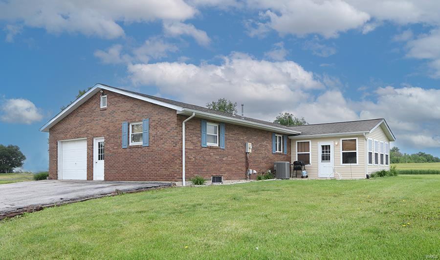 7429 Munich Road Bartelso, IL 62218 - Photo 49 of 52