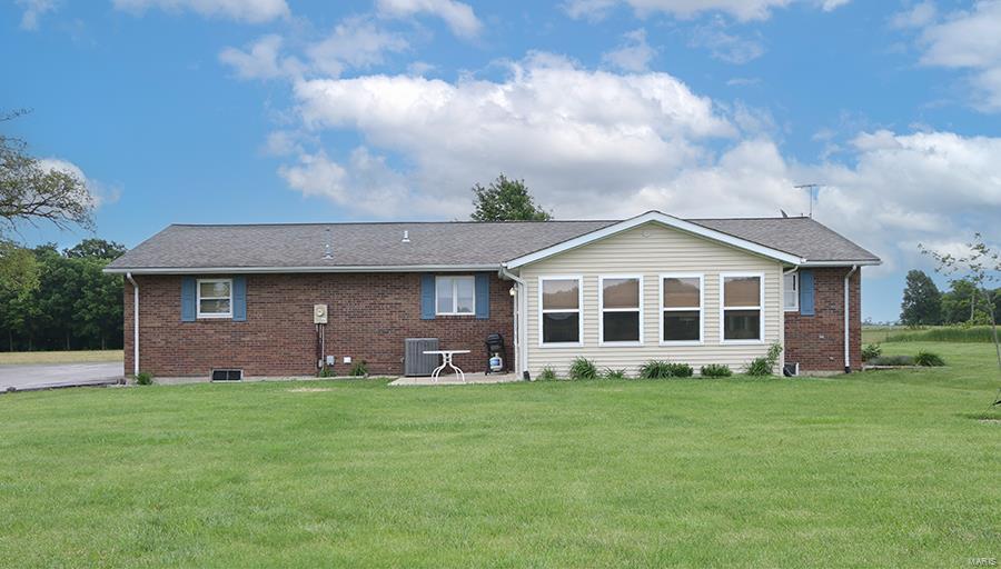7429 Munich Road Bartelso, IL 62218 - Photo 50 of 52