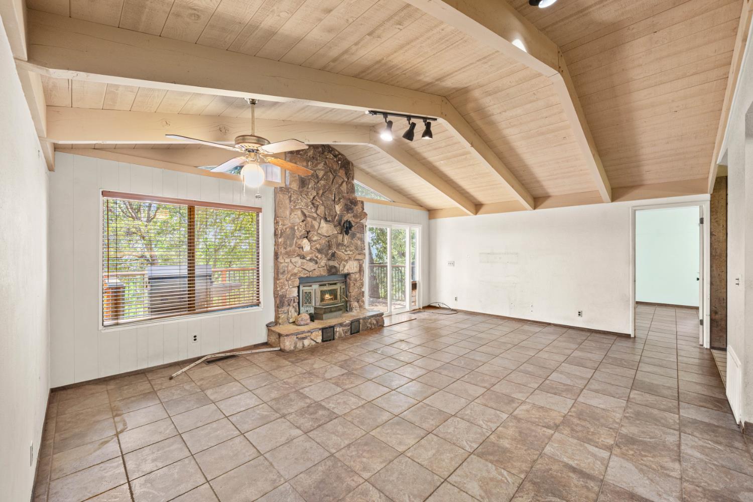 24769 Ridge Top Court Auburn, CA 95602 - Photo 13 of 52