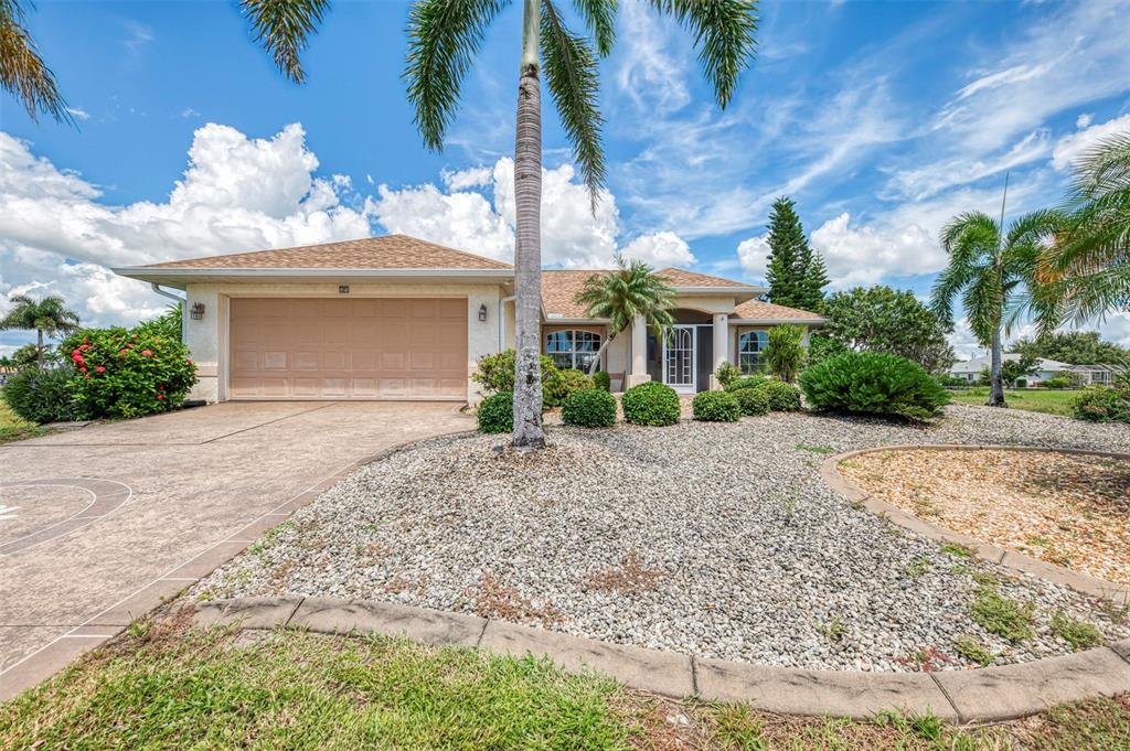 25 Tournament Road Rotonda West, FL 33947 - Photo 4 of 65 Gallery Image 4