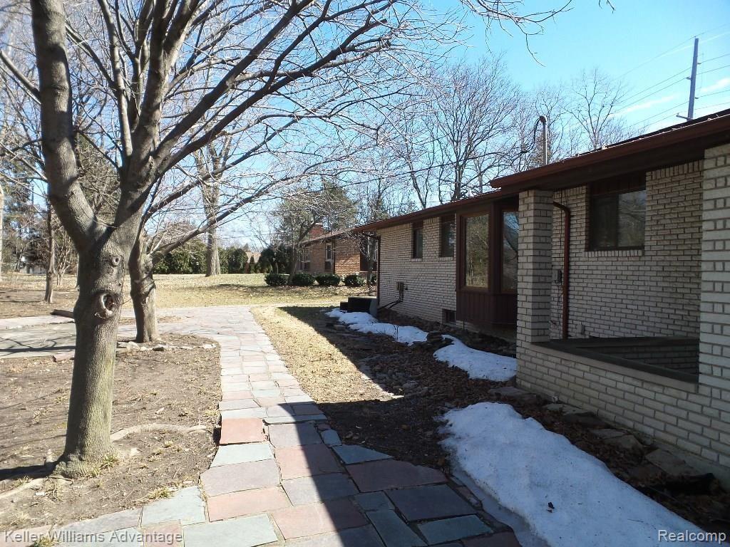 38548 Eight Mile Road Northville, MI 48167 - Photo 42 of 43