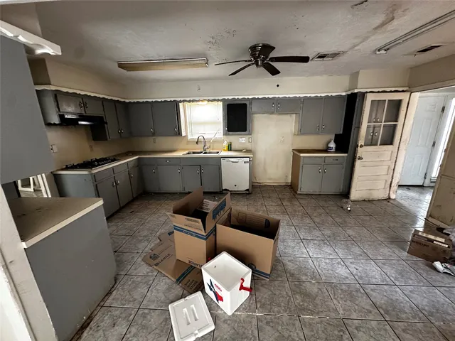 $350,000 | 130 Caldwell Street, Baytown, TX 77520