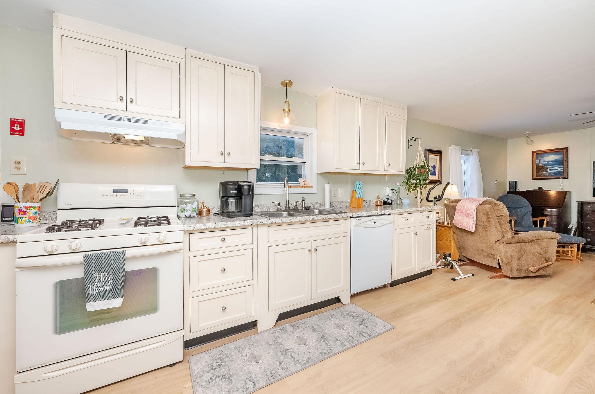 42 Trade Wind Lane Rochester, NH 03867 - Photo 10 of 32