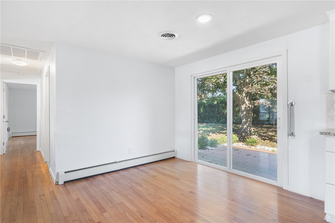 31 Conifer Drive North Providence, RI 02904 - Photo 7 of 28