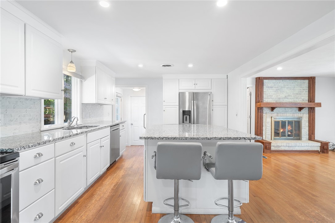 31 Conifer Drive North Providence, RI 02904 - Photo 10 of 28