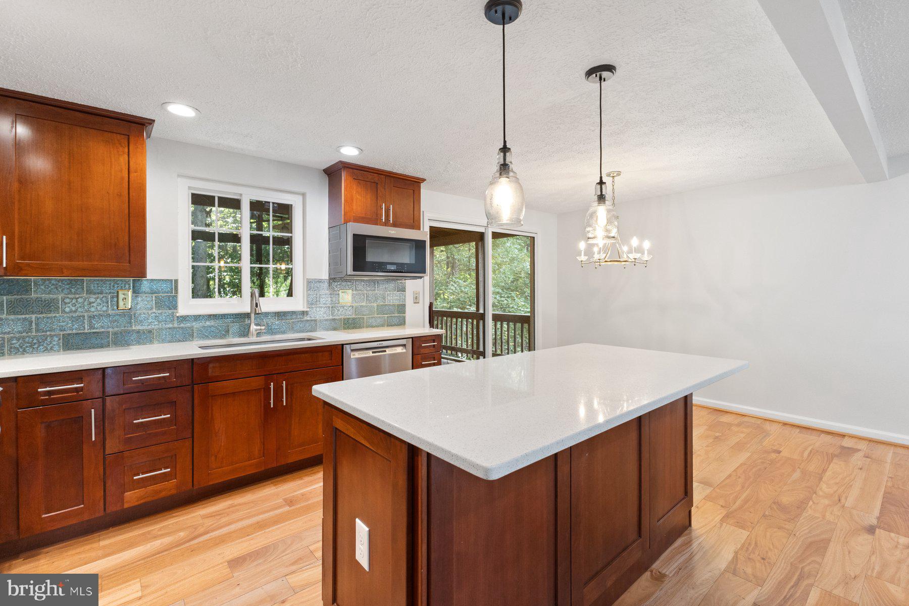 8508 Rippled Creek Court Springfield, VA 22153 - Photo 11 of 41 Gallery Image 11