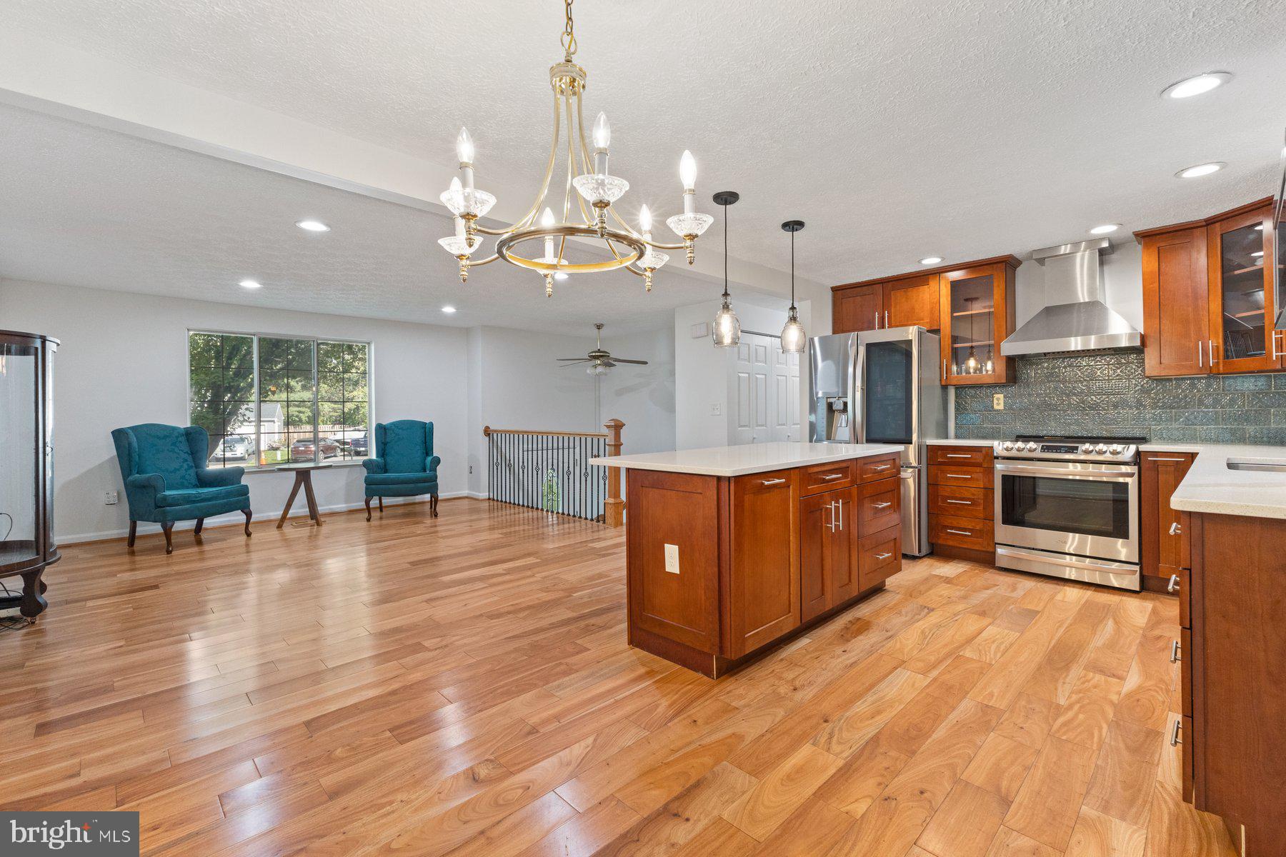 8508 Rippled Creek Court Springfield, VA 22153 - Photo 7 of 41 Gallery Image 7