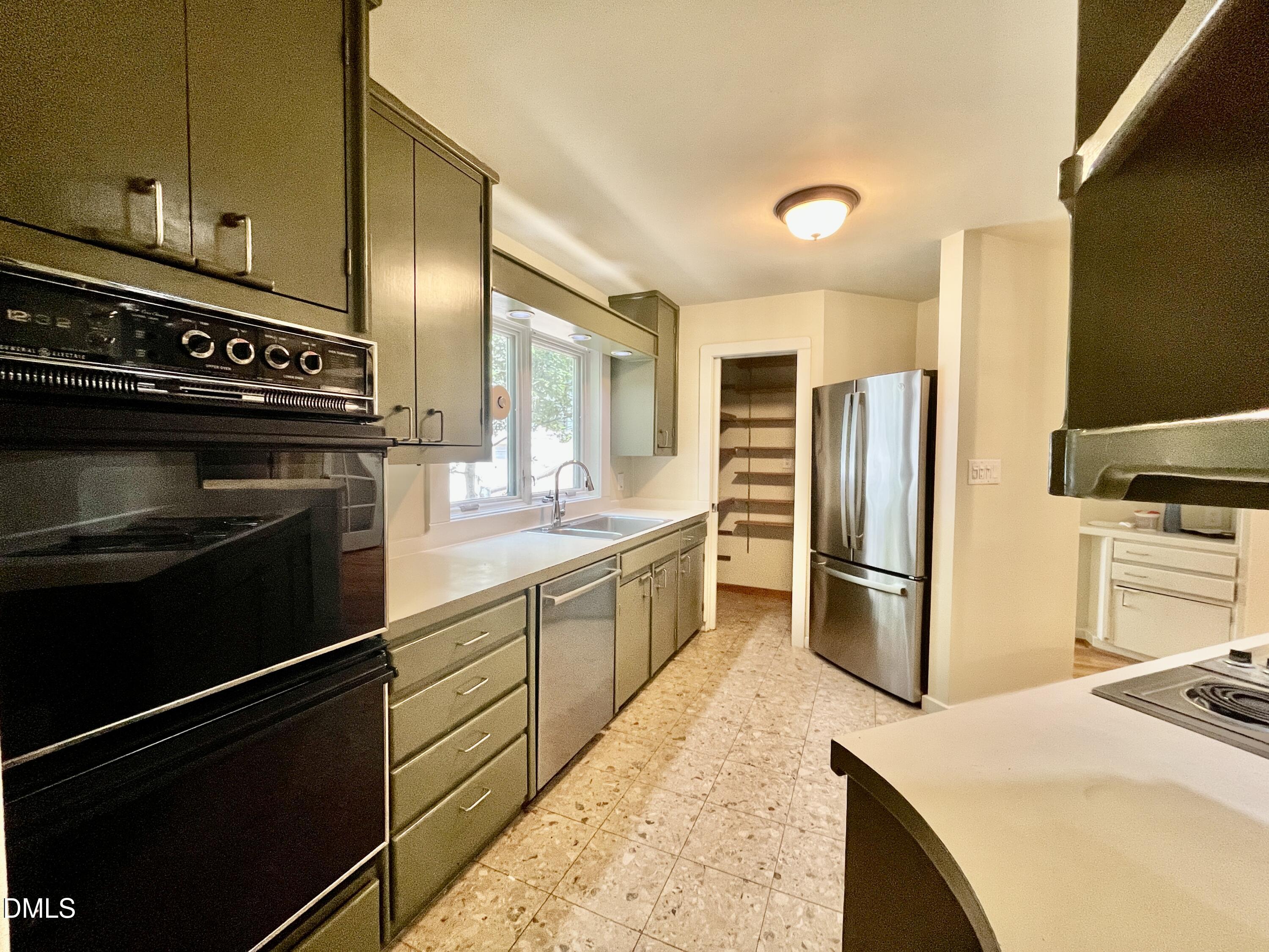 3009 Churchill Road Raleigh, NC 27607 - Photo 6 of 24 4 Kitchen3