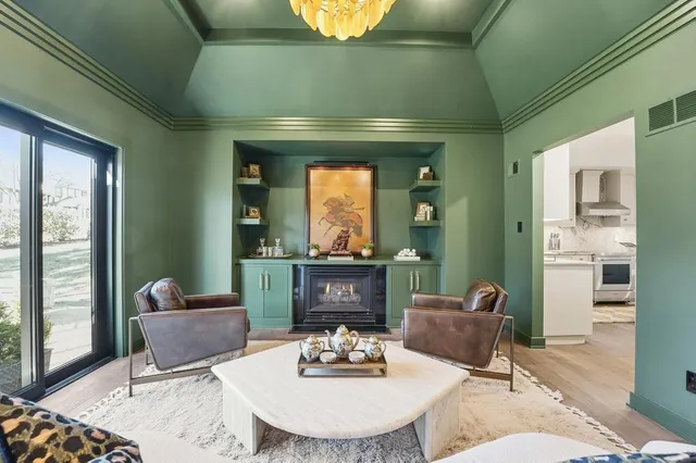 $1,250,000 | 76 Le Mans Court, Prairie Village, KS 66208