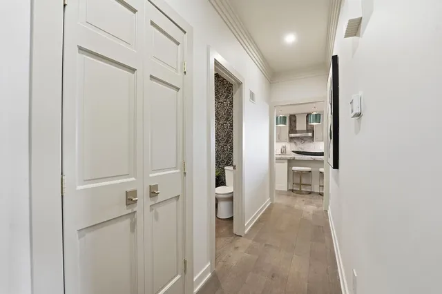 $1,250,000 | 76 Le Mans Court, Prairie Village, KS 66208