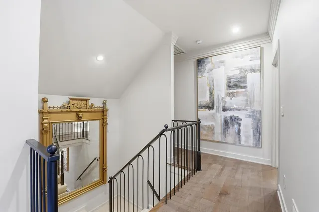 $1,250,000 | 76 Le Mans Court, Prairie Village, KS 66208