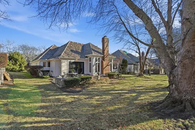 $1,250,000 | 76 Le Mans Court, Prairie Village, KS 66208